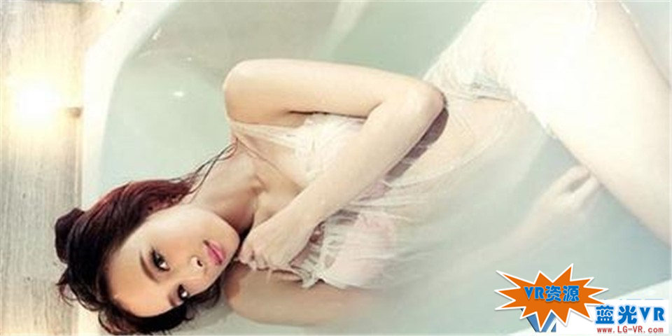 浴室湿身的秘密VR视频下载 82MB 美女时尚类