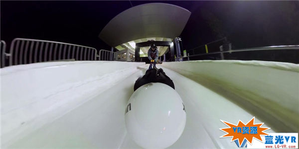 急速冲刺冰道滑行下载 84MB 极限刺激类VR视频
